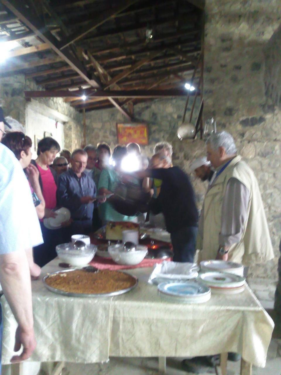 Trajan Guest House Al-Mughayer Luaran gambar